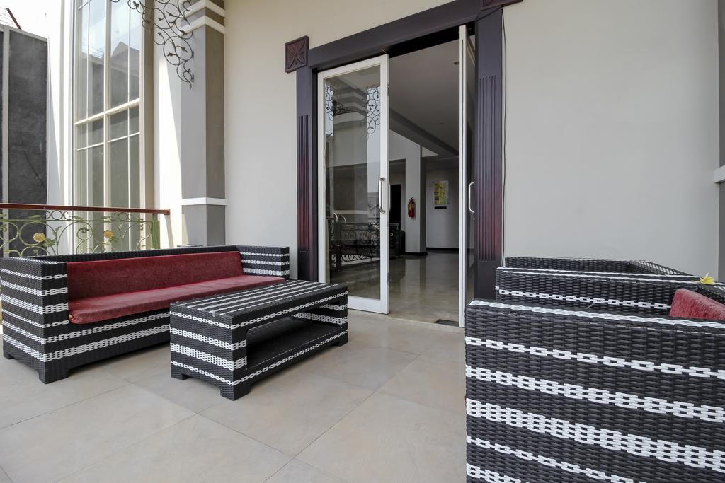 Reddoorz Plus Near Tugu Jogja Yogyakarta Exteriör bild